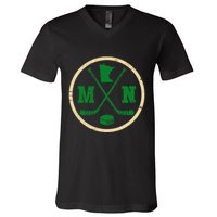 Mn The State Of Hockey Player Retro Minnesota Mn Ice Hockey V-Neck T-Shirt