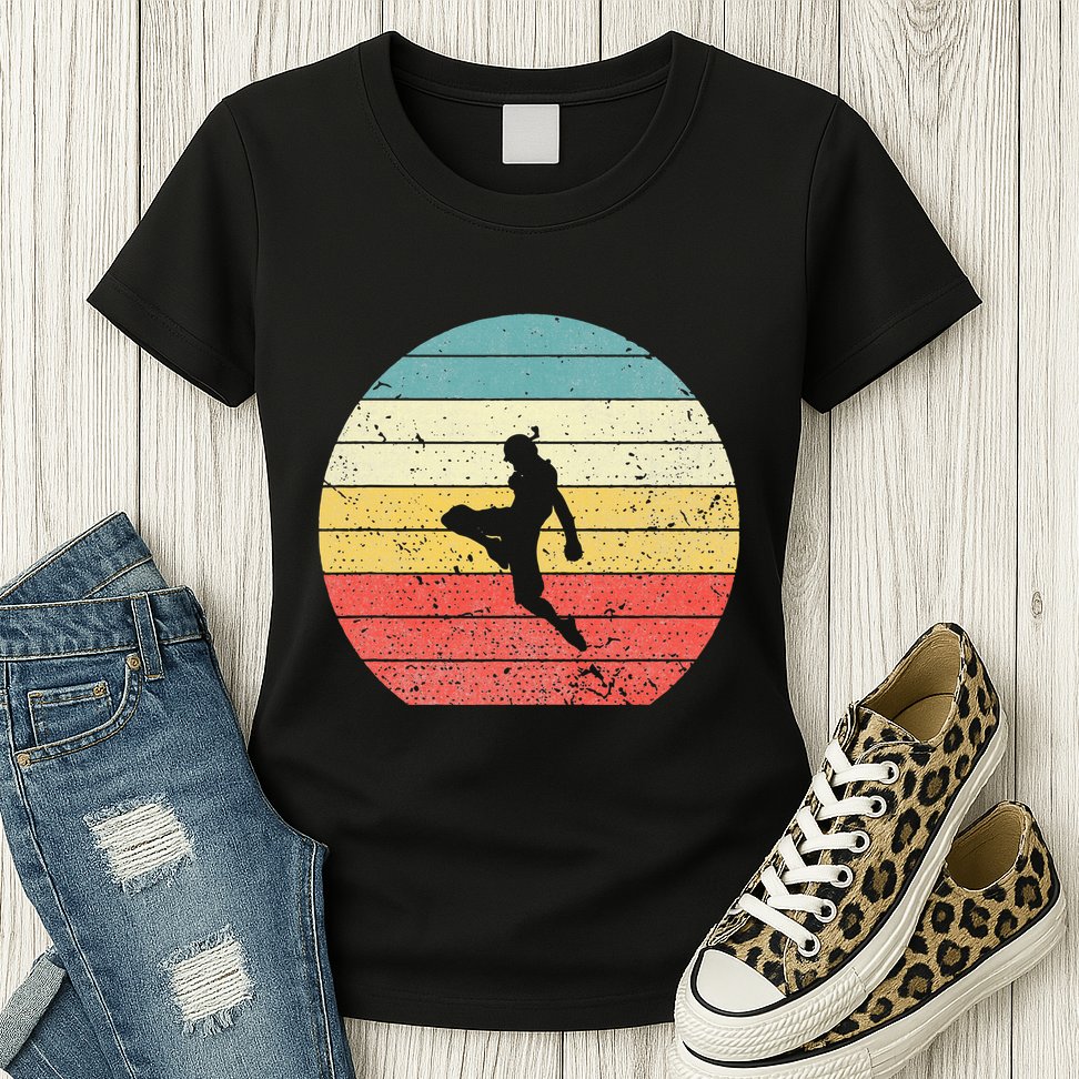 Muay Thai Vintage Retro Sunset Thai Boxing Kick Womens T-Shirt