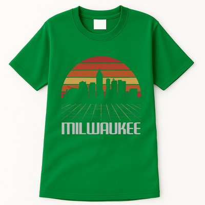 Milwaukee Usa Retro Vintage Sunset Skyline Milwaukee Tall T-Shirt