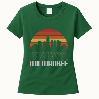 Milwaukee Usa Retro Vintage Sunset Skyline Milwaukee Womens T-Shirt