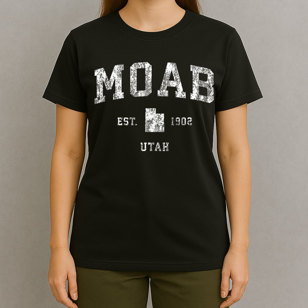 Moab Utah Ut Vintage Athletic Sports Design T-Shirt