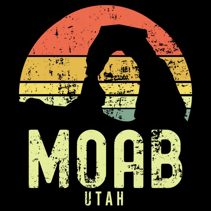 Moab Utah Vintage Sunset Arches Adventure Outdoors Meaningful T-Shirt