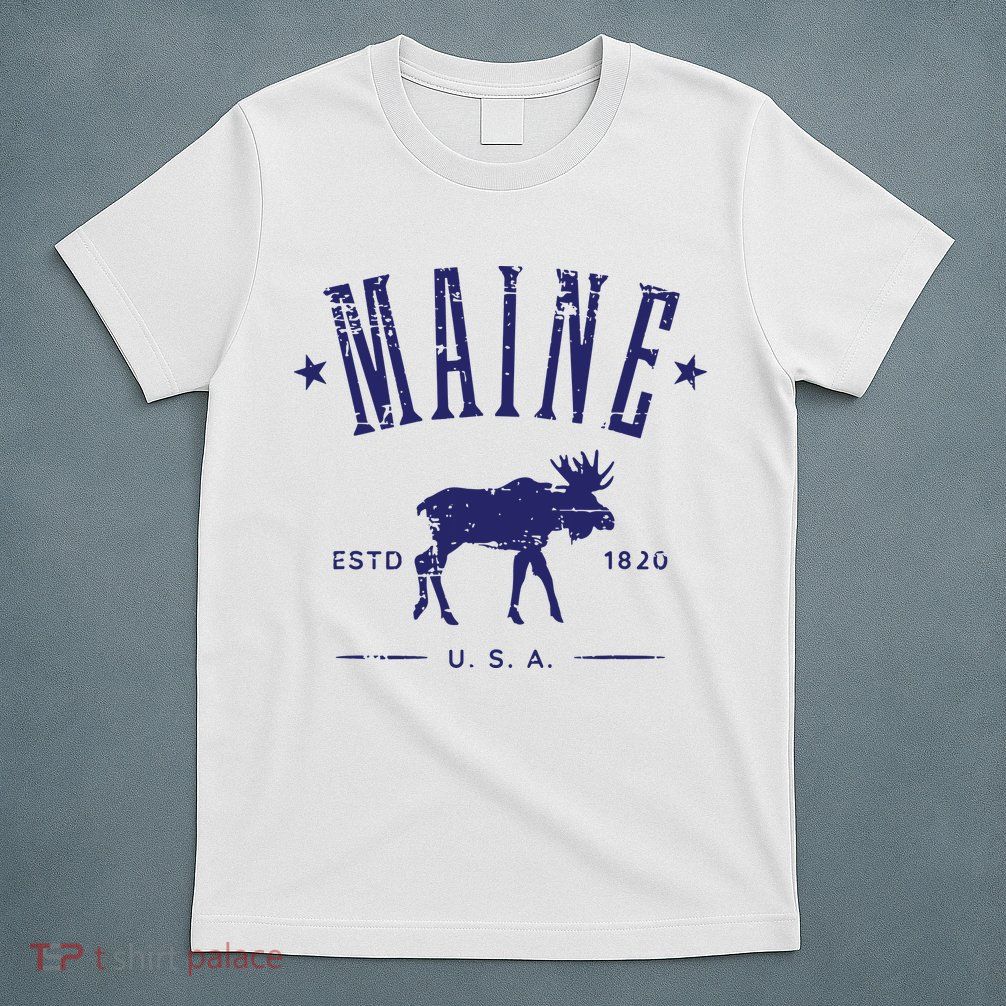 Maine Usa With Moose Distressed Design Souvenir T-Shirt