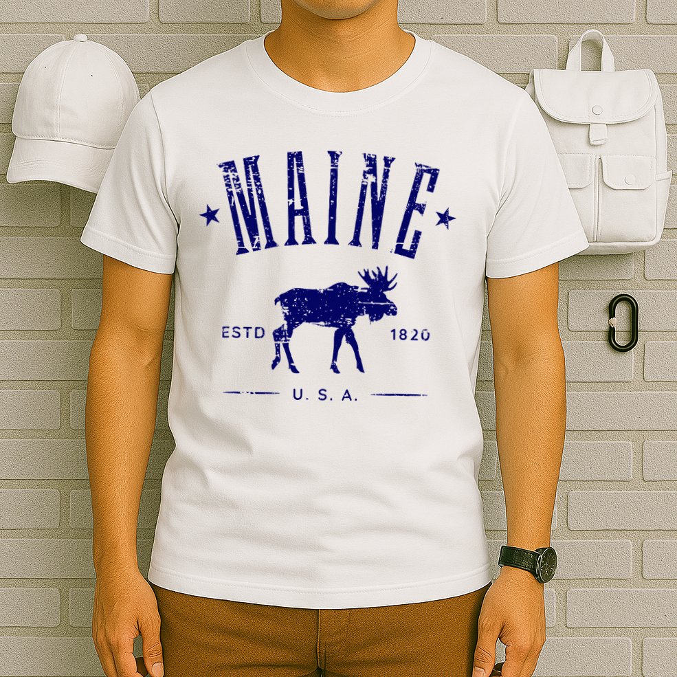 Maine Usa With Moose Distressed Design Souvenir T-Shirt