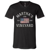 Marthas Vineyard Massachusetts American Flag Usa Vintage V-Neck T-Shirt