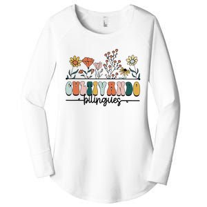 Maestra Wild Flowers Cultivando Bilingues Spanish Teacher Women's Perfect Tri Tunic Long Sleeve Shirt