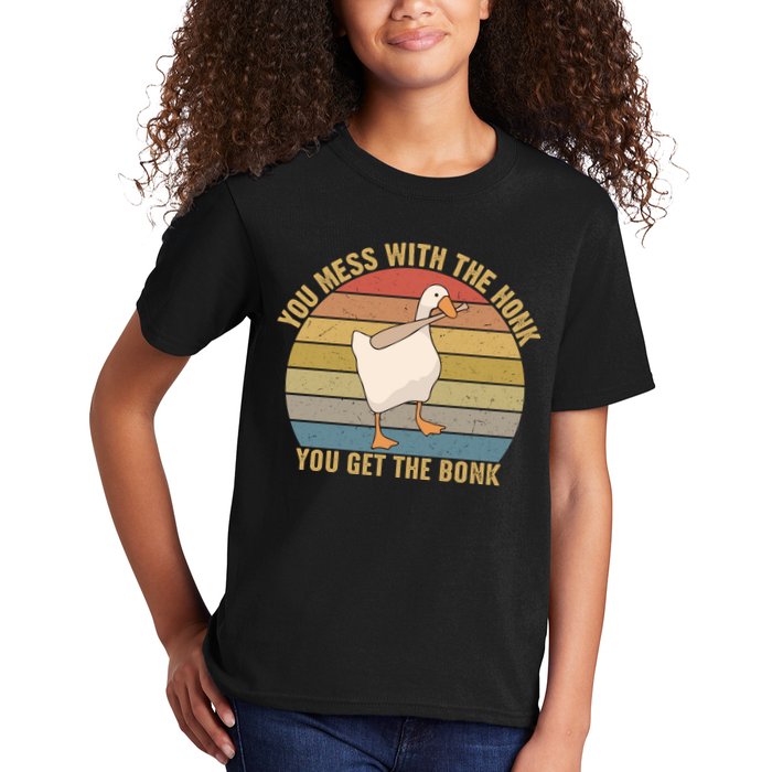 Mess With The Honk You Get The Bonk Makes A Funny Goose Meme For Every Gamer And Kids T-Shirt