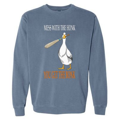 Mess With The Honk Goose Game Gamer Wooden Club Computer Garment-Dyed Sweatshirt