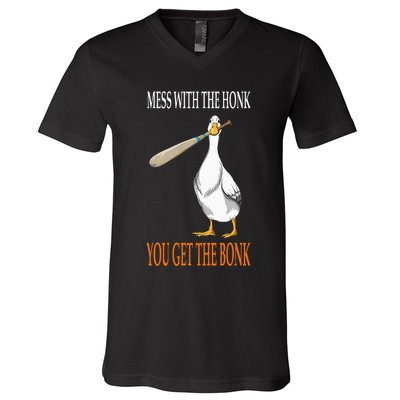 Mess With The Honk Goose Game Gamer Wooden Club Computer V-Neck T-Shirt