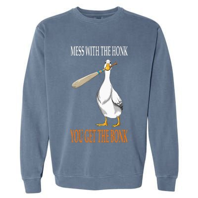 Mess With The Honk Goose Game Gamer Wooden Club Computer Garment-Dyed Sweatshirt