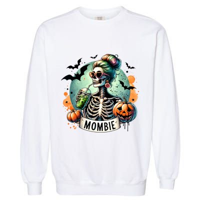Mombie Zombie Spooky Mama Retro Garment-Dyed Sweatshirt