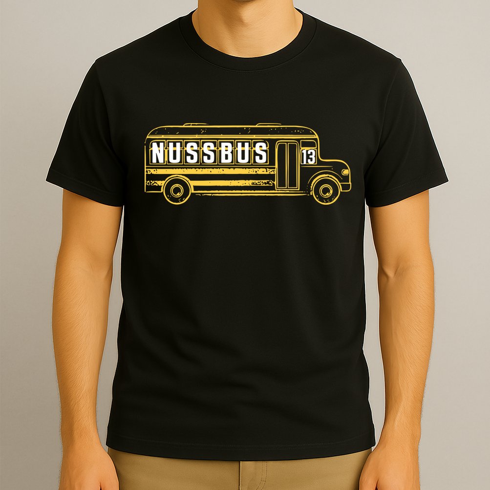 Nussbus 13 T-Shirt