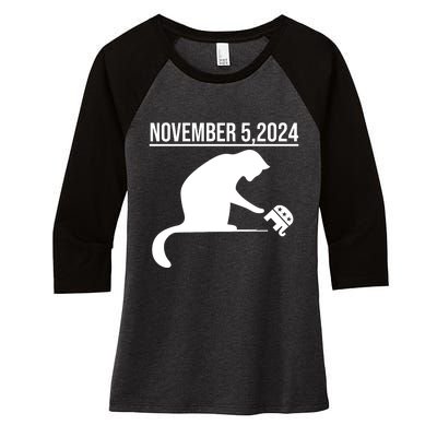 November 5 2024 The Revenge Of The Cat Ladies Cats Kamala Women's Tri-Blend 3/4-Sleeve Raglan Shirt