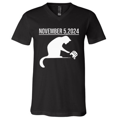 November 5 2024 The Revenge Of The Cat Ladies Cats Kamala V-Neck T-Shirt