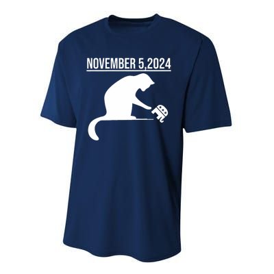 November 5 2024 The Revenge Of The Cat Ladies Cats Kamala Performance Sprint T-Shirt