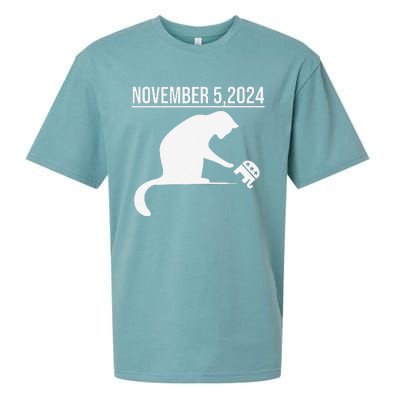 November 5 2024 The Revenge Of The Cat Ladies Cats Kamala Gift Sueded Cloud Jersey T-Shirt