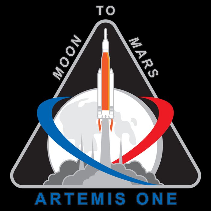 NASA Artemis Moon To Mars Mug