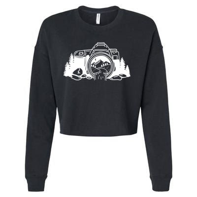 Nature Camera Waterfall Cropped Pullover Crew