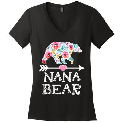 Nana Bear Floral Family Mother's Day Gifts Mom Nana Women's V-Neck T-Shirt