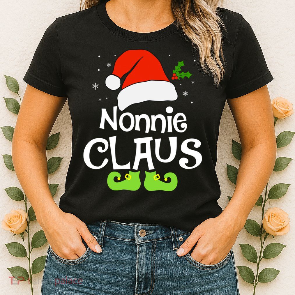 Nonnie Claus Matching Family Christmas 2022 Costume Santa Womens T-Shirt