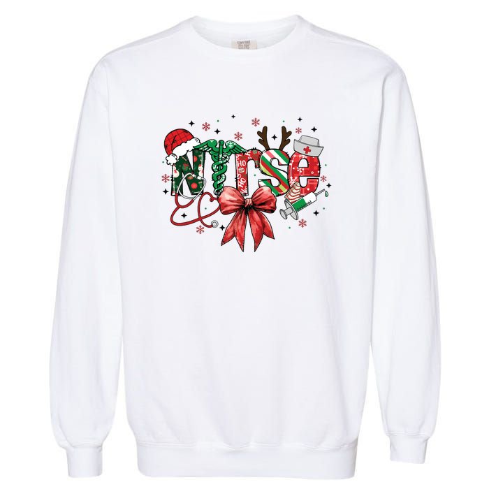 Nurse Christmas Retro Nurse Merry Christmas Garment-Dyed Sweatshirt