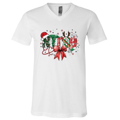 Nurse Christmas Retro Nurse Merry Christmas V-Neck T-Shirt