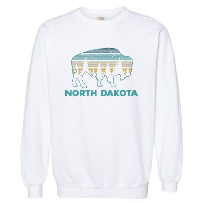 North Dakota Bison Vintage American Buffalo Souvenir Gift Garment-Dyed Sweatshirt