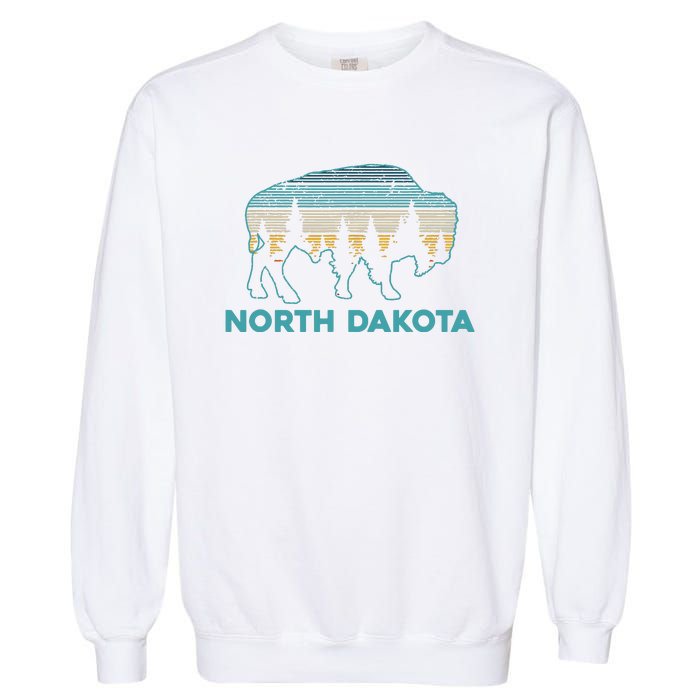 North Dakota Bison Vintage American Buffalo Souvenir Gift Garment-Dyed Sweatshirt