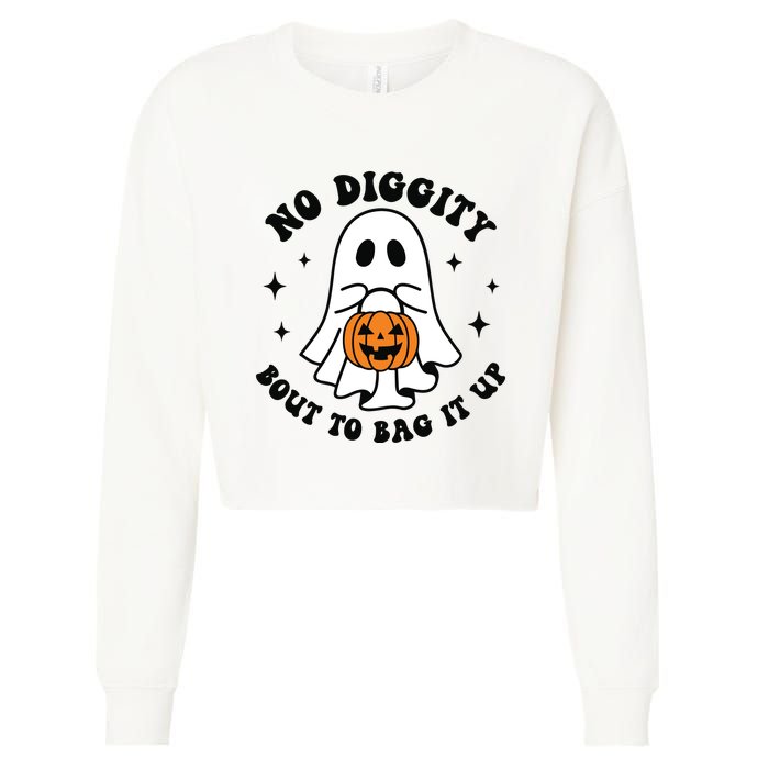 No Diggity Bout To Bag It Up Cute Retro Halloween Cropped Pullover Crew