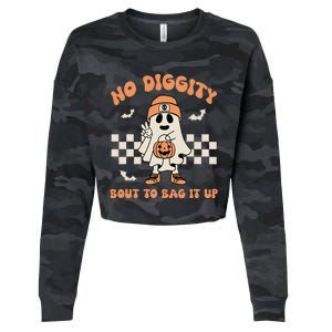 No Diggity Bout To Bag It Up Ghost Halloween Cropped Pullover Crew