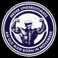 Never Underestimate An Old Man Born In November  Premium T-Shirt