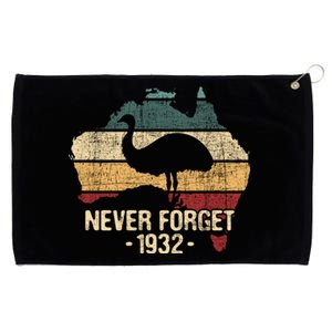 Never Forget 1932 Emu War Gift Emu Lover Zookeeper Gift Grommeted Golf Towel