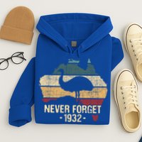 Never Forget 1932 Emu War Gift Emu Lover Zookeeper Gift Hoodie