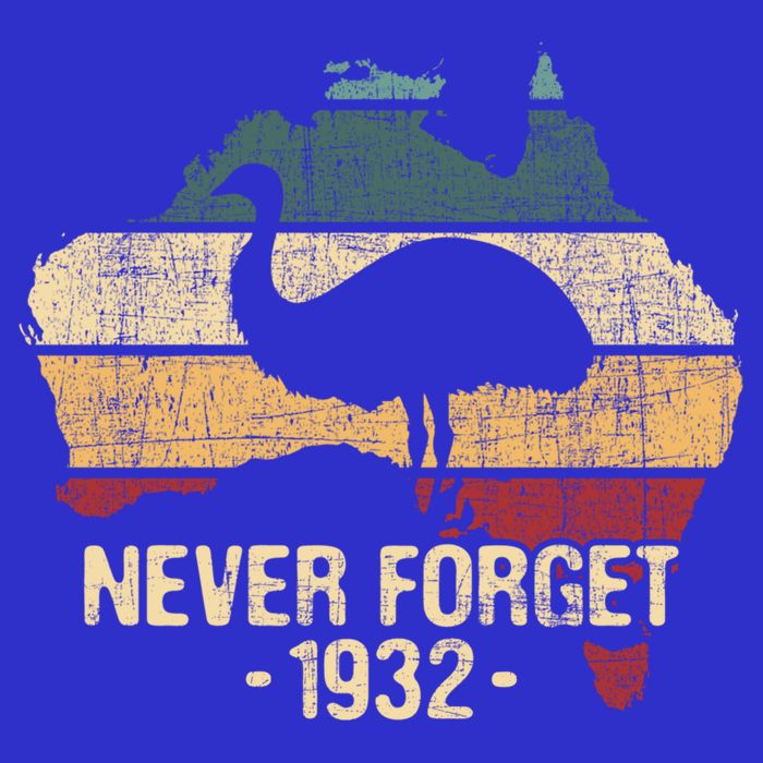 Never Forget 1932 Emu War Gift Emu Lover Zookeeper Gift Hoodie