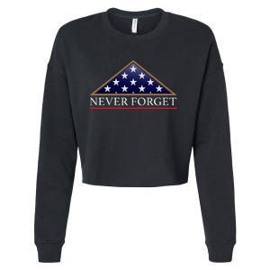 Never Forget American Folded Flag Military Memorial Design Cropped Pullover Crew