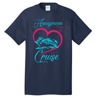 Newlywed FunLoving Couples Honeymoon Cruise Tall T-Shirt