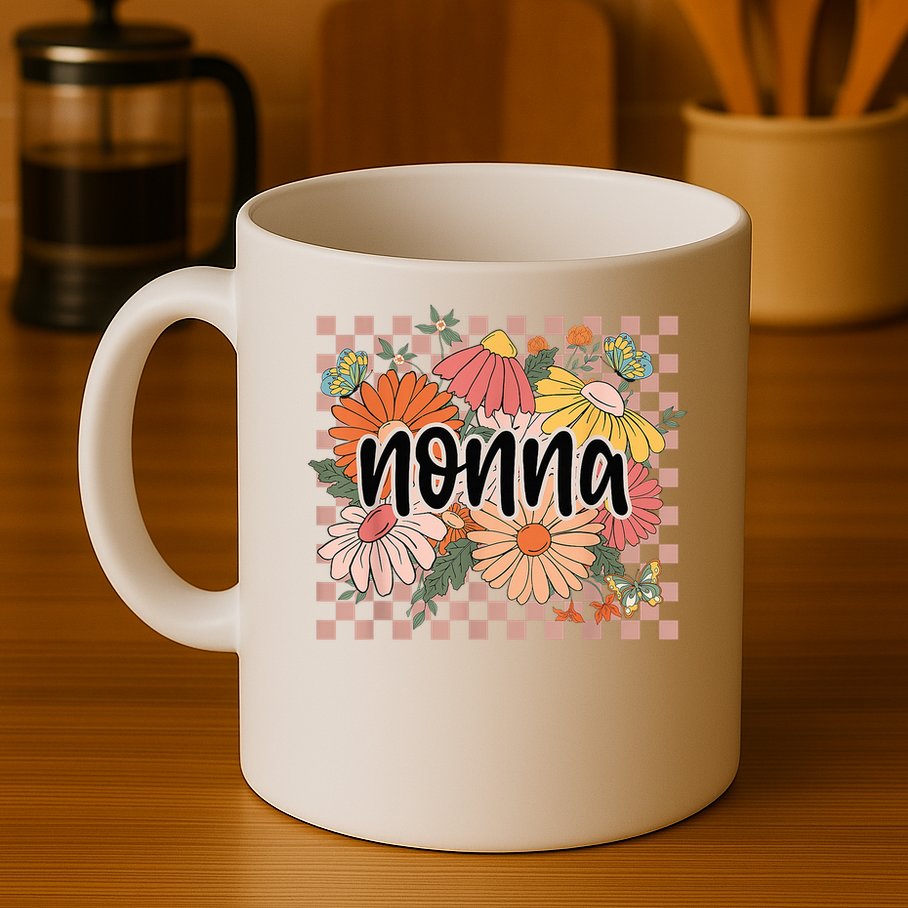 Nonna Floral Mother'S Day Wildflower Girl Checkered Mug
