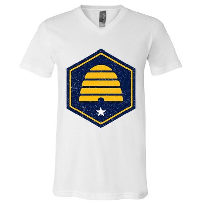 New Flag Of Utah Beehive Symbol V-Neck T-Shirt