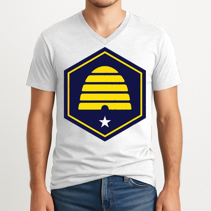 New Flag Of Utah Beehive Symbol V-Neck T-Shirt