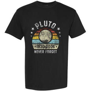 Never Forget Pluto Funny Science Retro Space Garment-Dyed Heavyweight T-Shirt