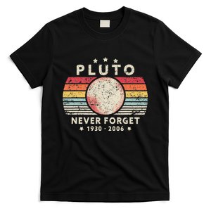 Never Forget Pluto Retro Funny Space Science T-Shirt