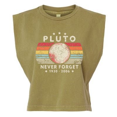 Never Forget Pluto Retro Style Garment-Dyed Women's Muscle Tee