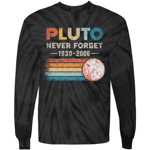 Never Forget Pluto Retro Style Funny Space Science Tie-Dye Long Sleeve Shirt