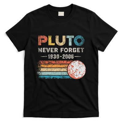 Never Forget Pluto Retro Style Funny Space Science T-Shirt