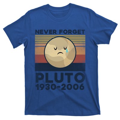 Never Forget Pluto Vintage Gift T-Shirt