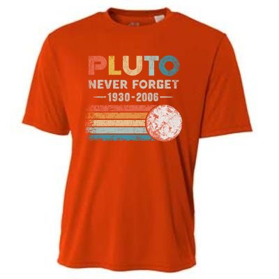 Never Forget Pluto Gift Retro Style Funny Space Science Great Gift Cooling Performance Crew T-Shirt