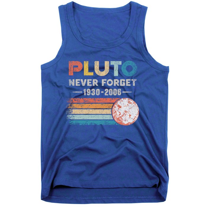 Never Forget Pluto Gift Retro Style Funny Space Science Great Gift Tank Top