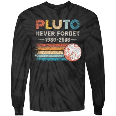 Never Forget Pluto Vintage Retro Funny Space Science Tie-Dye Long Sleeve Shirt