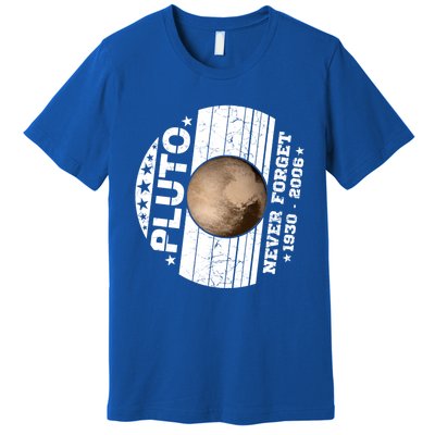 Never Forget Pluto Gift Funny Astronomy Planet Graphic Cool Gift Premium T-Shirt