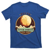 Never Forget Pluto Cute Gift Retro Style Funny Space Science Gift T-Shirt